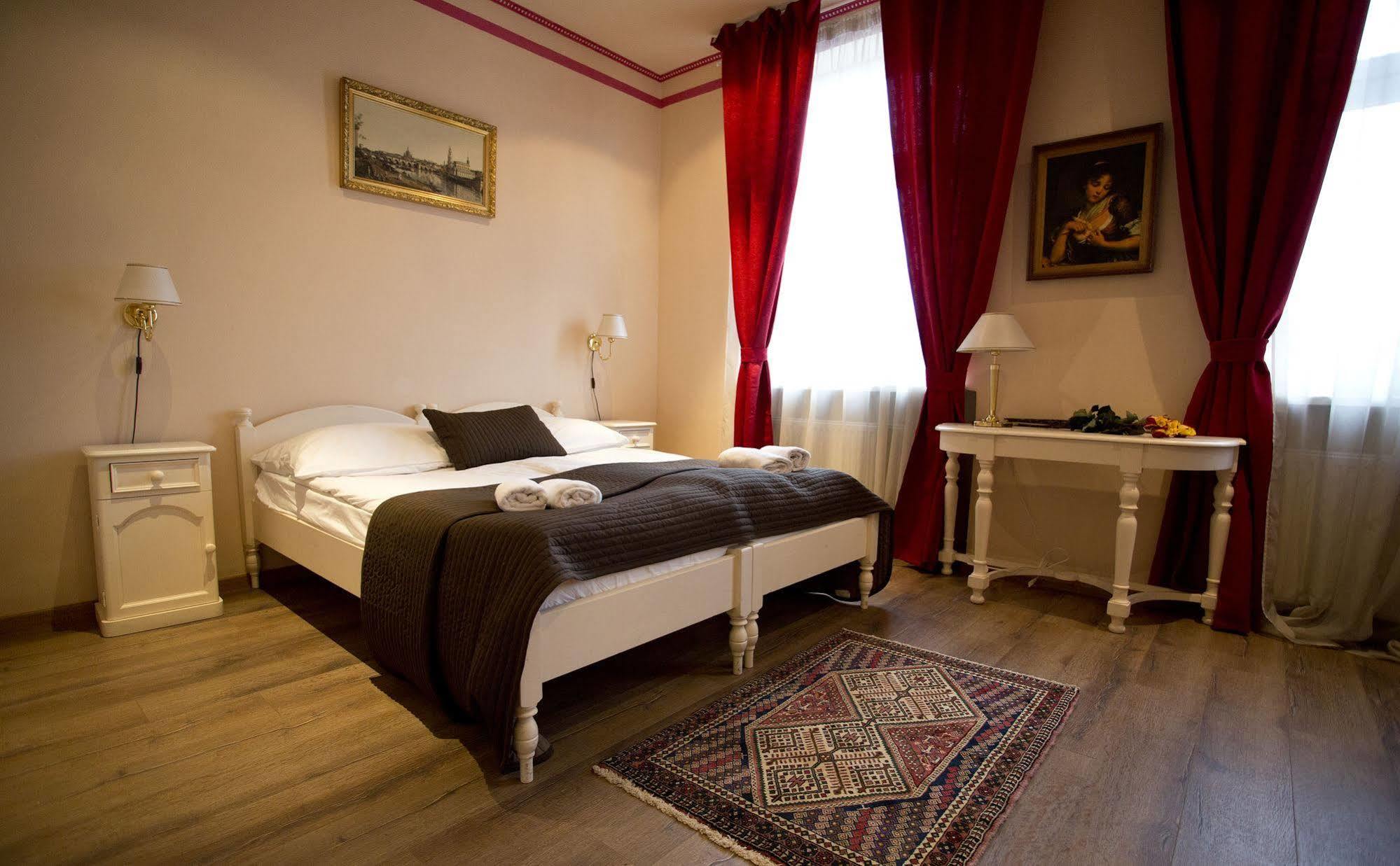 Hotel Nabucco Prague Exterior photo