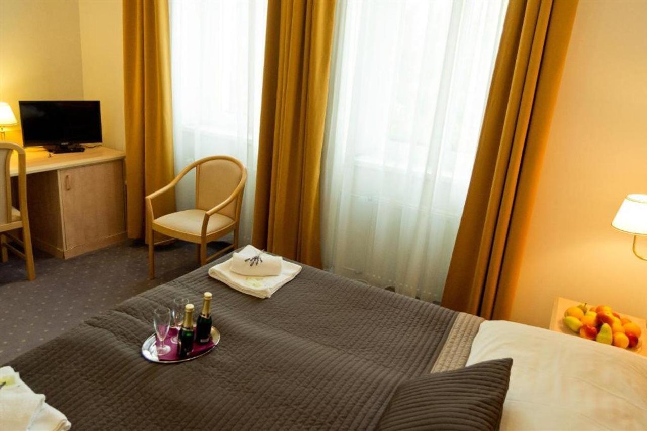 Hotel Nabucco Prague Exterior photo